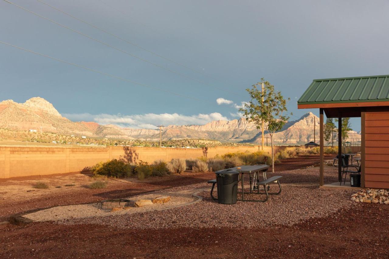 Gooseberry Lodges Zion National Park Area Apple Valley Exterior photo