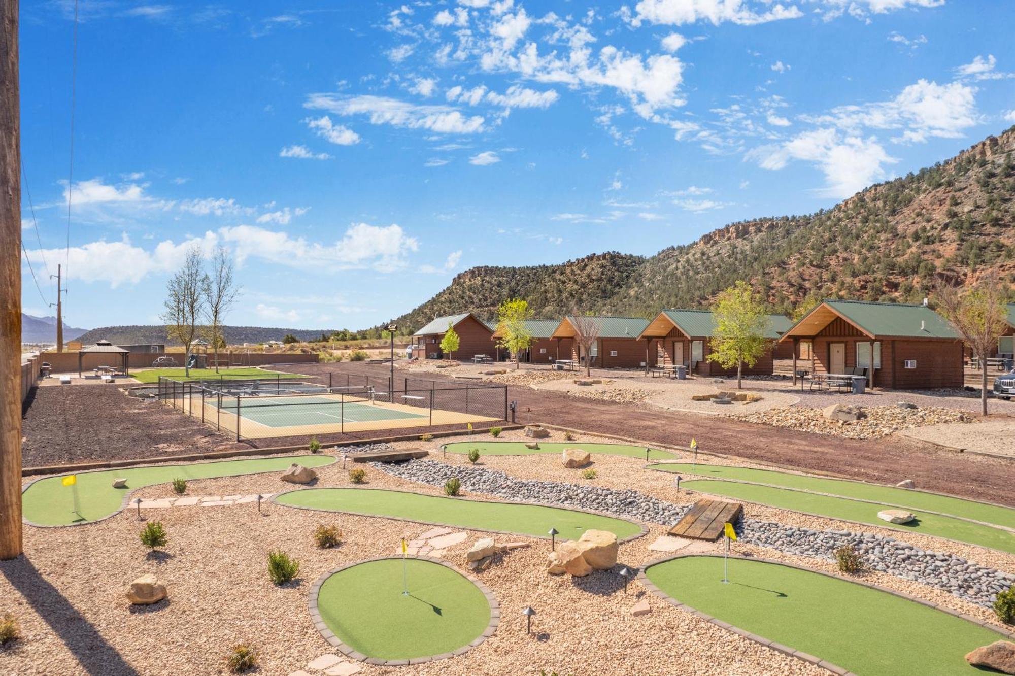 Gooseberry Lodges Zion National Park Area Apple Valley Exterior photo